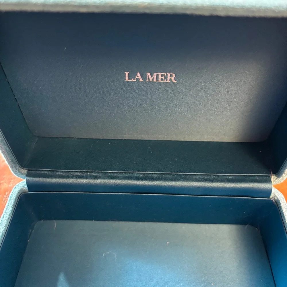 La Mer Teal Blue Velvet Luxury Jewelry Skincare Storage Box Case Hinged Lid